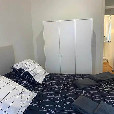 Apartament Apartamento T-2 No Centro De *