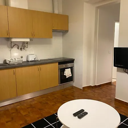 Apartamento T-2 No Centro De Apartament Lizbona